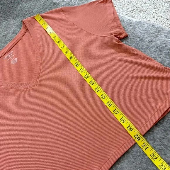 AE Soft & Sexy Cropped V-Neck T-Shirt - Picture 10 of 11